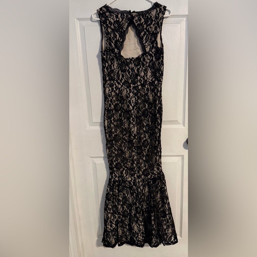 Women’s VENUS Black Lace Overlay Dress Size 8